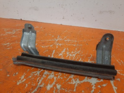 Peugeot 407 04-10 направляющая стекло правый перед фото №1