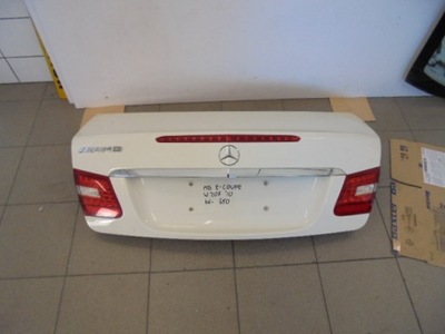 Кришка багажника задня комплектна лампи mercedes e-klasa coupe w207 колір 650 фото №1