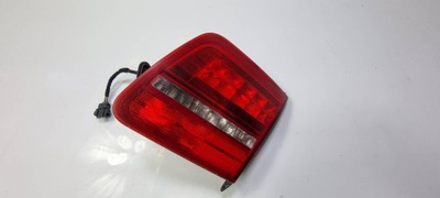 FARO EN TAPA DE MALETERO DERECHA 4E0945094H AUDI A8 D3 RESTYLING  