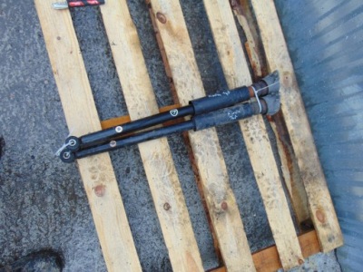 Амортизатор задний  задний левый правый ford fiesta mk7 фото №1