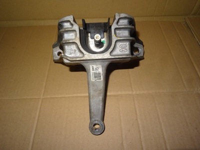 Kia xceed кронштейн 21810-j7200 фото №1