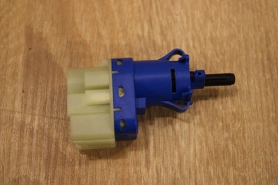 Датчик стоп-сигнал тормоза alfa romeo giulietta фото №1