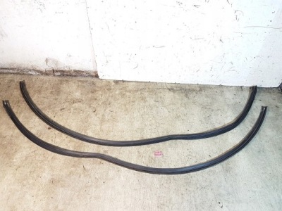 Уплотнители жабо капот комплект  saab 9000 фото №1