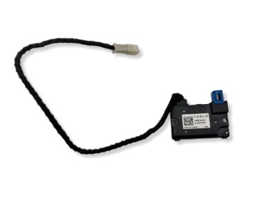 2022 tesla model y камера передней стекло adas 1588124 фото №1