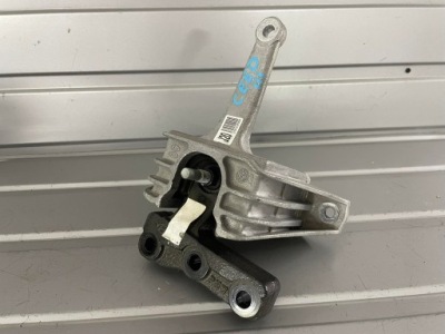 Kia ceed iii кронштейн двигуна 1.6 crdi фото №1