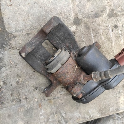 Суппорт тормозной левый задняя audi a5 8t quattro 4x4 фото №1