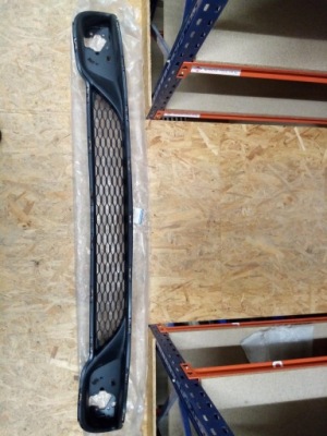 Решётка бампера rt 68100690aa фото №1