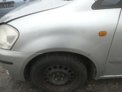 Крыло левый перед передний toyota avensis verso фото №1