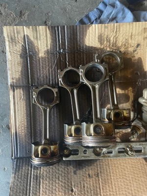 Juke qashqai 1.2dig-t hr12 поршень + шатун фото №1