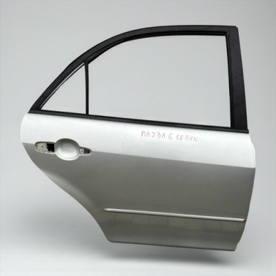 Mazda 6 1 02-07 седан дверь задний правое фото №1