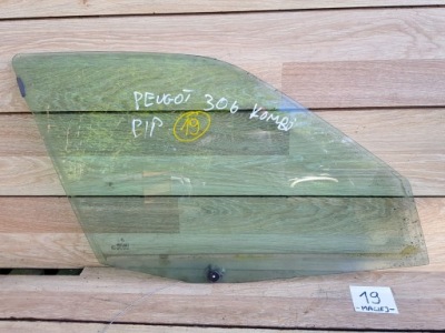 Стекло боковая дверь правый перед peugeot 306 kombi фото №1