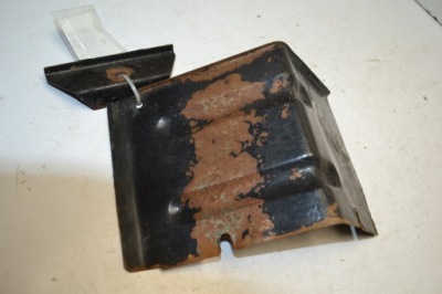 Fiat 125p захист лист + кронштейн акумулятор фото №1