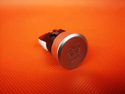 Кнопка двигуна запуск стоп audi оригінальний номер 8s1905217 фото №1