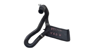 Volvo v60 ii 18r- 2.0 d4 труба шланг радиатора 31338297 фото №1