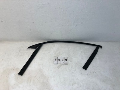 Volvo xc40 прокладка скло правий перед фото №1