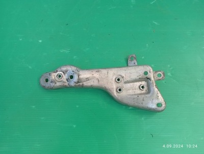 Mercedes slk r172 172 кронштейн клапана рециркуляции a6510901041 фото №1