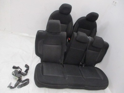 Peugeot 208 lift перехідник з фургон заднє сидіння ремені фото №1