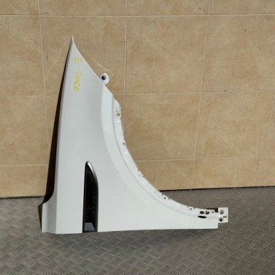 Крыло  правый  jaguar e-pace 2017 год фото №1