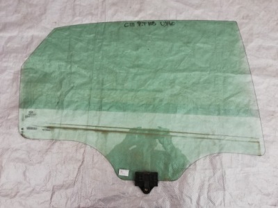 Стекло правая задняя задняя kia ceed iii 17-21 hb фото №1