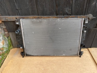 Ford mondeo mk5 радиатор воды dg93-8005-bc фото №1