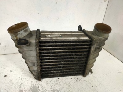 Интеркулер auditt 8n 8l9145805g фото №1