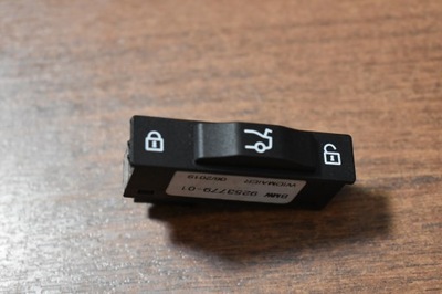 Idealny кнопка відкривання кришки bmw 1 фото №1