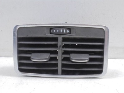 Audi a6 c6 воздуховод воздуха решётка 4f0819203 фото №1