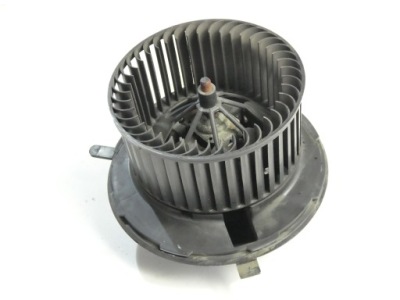 Повітродувка обдув vw golf vi 1.6tdi фото №1