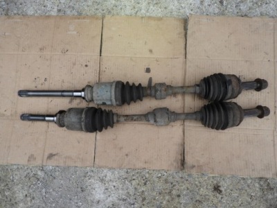 Приводной вал шарнир mitsubishi outlander 1 i 2.4 механическая коробка передач 03-08r. перед = фото №1