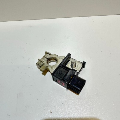 Renault scenic iv 1.7 dci клема акумулятор фото №1