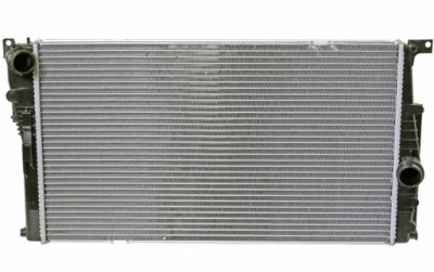 Радіатор bmw 3 f30 2011 - 2018 фото №1