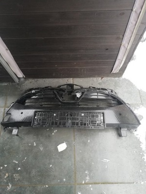 Toyota yaris iv 2020- решітка радіатора решітка радіатора решітка бампера фото №1