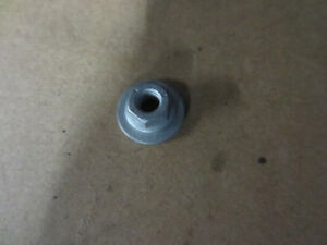 Оригінальна гайка mercedes фото №1