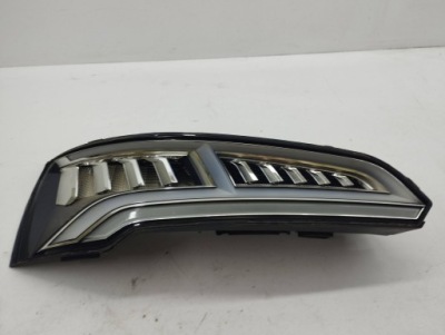 Audi q5 sq5 2020 ліва сторона лампи задні фото №1