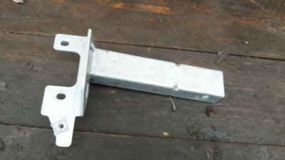 Кронштейн радіатора audi a6 rs6 c8 4k 4k0802073 фото №1