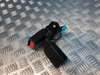 Mercedes w176 a250 кліпса ременів задня задня a1768600469 фото №1