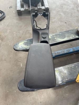 Opel astra k туннель подлокотник europa фото №1