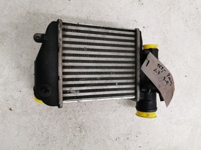 Інтеркулер audi a6 c6 05-10 правий фото №1