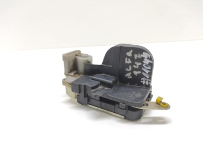 2000 alfa romeo 147 замок двері передніх фото №1