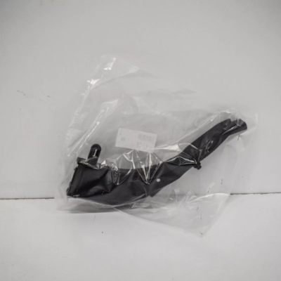 Audi a3 8v fuel line cover 5q0201973a фото №1