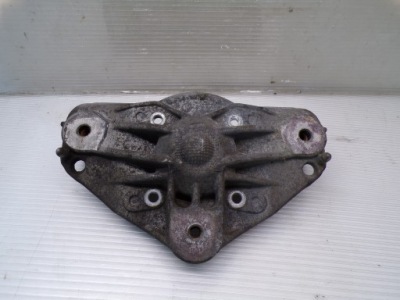 Кронштейн кронштейн амортизатора перед audi q7 фото №1