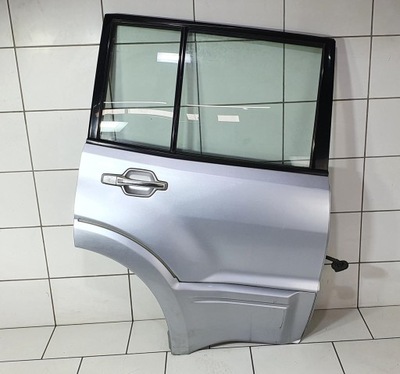 Pajero iii 5d lift 03-06 a19 дверь правое правый задняя фото №1