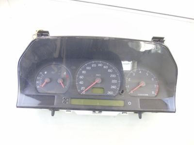 CUADRO DE INSTRUMENTOS CUADRO VOLVO V70 I 2.4 B 9168138  