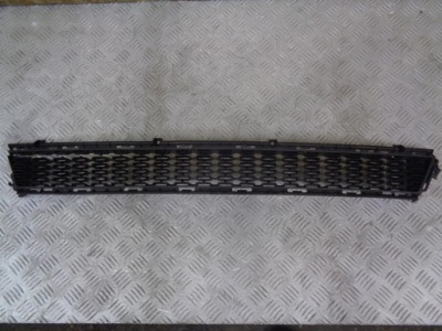Решітка решітка радіатора бампера перед середина kia ceed 2 ii lift 2015- 86560-a2600 фото №1