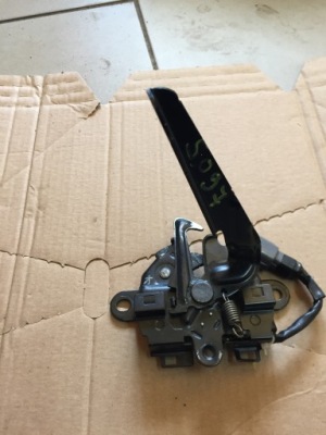 Land cruiser 150 lift 18- замок капот eu фото №1