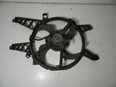 Renault clio iiii modus вентилятор радиатора воды 8200525987 1831476000 фото №1