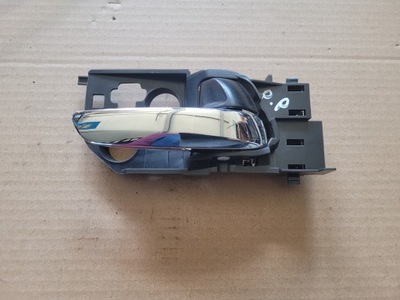 Honda hr-v hrv ii 15- ручка внутренняя пассажира правый перед фото №1