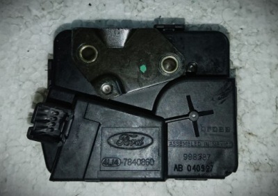 Замок скло кришки задні jaguar 4li4-7840860 фото №1