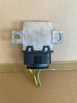 Porsche 991 lift 982 718 модуль насоса топлива 99161802504 фото №1