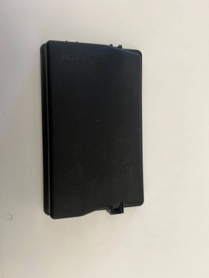 Кришка запобіжників lexus rc is 52662-53380 2015-2020 фото №1